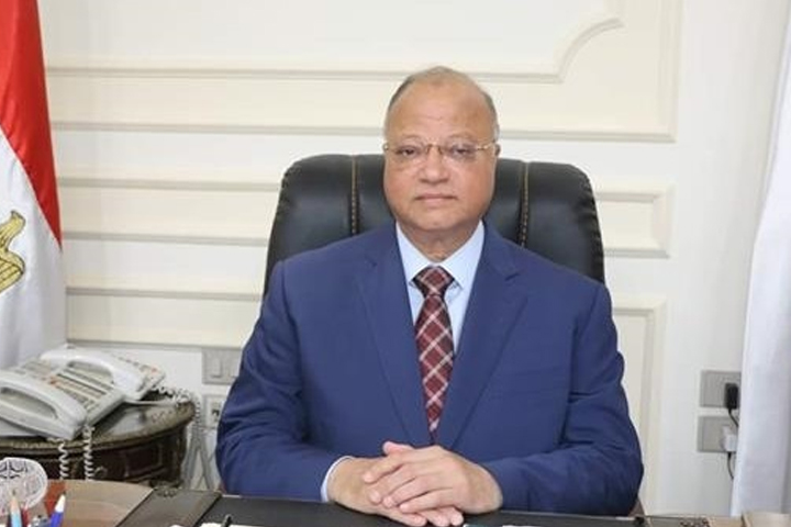 محافظ القاهرة يعلن عن انشاء محاور جديدة لربط القاهرة بالعاصمة الإدارية